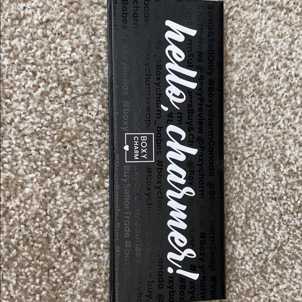 Boxy charm hello charmer eyeshadow palette